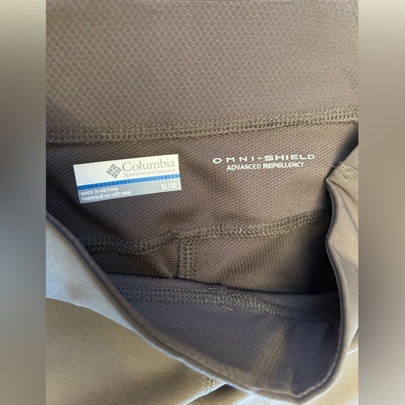 Columbia Omni Shield advanced repellency crop legging in color: gray. Size M. I6 - Picture 7 of 9